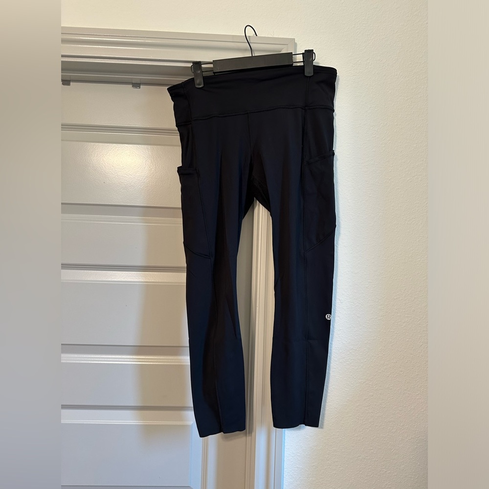 Lululemon fast and free leggings- sz. 10, 25”.